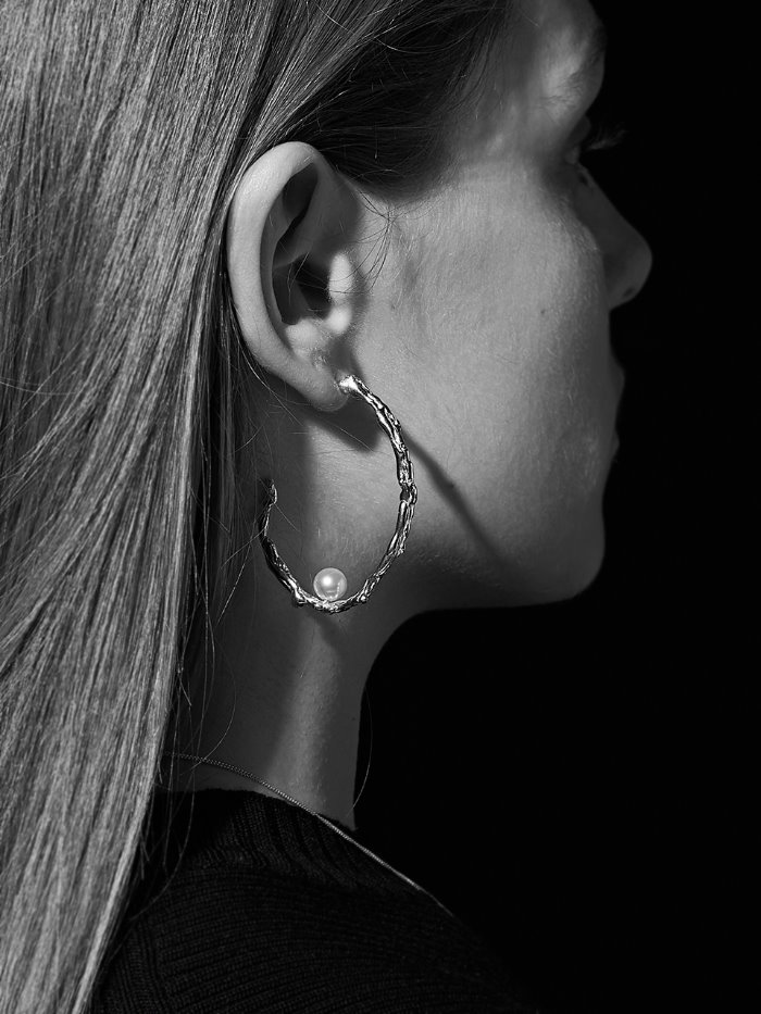 Drippings pearl silver earrings